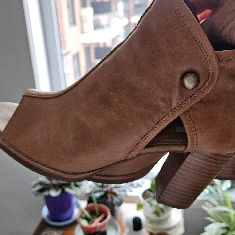 Geox Brown Chunky Heel Ankle Boots